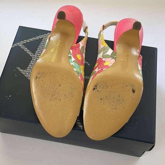 Anne Klein 7 1/2 Med Floral 3.9" Heels EUC With Box Worn once - Picture 2 of 6